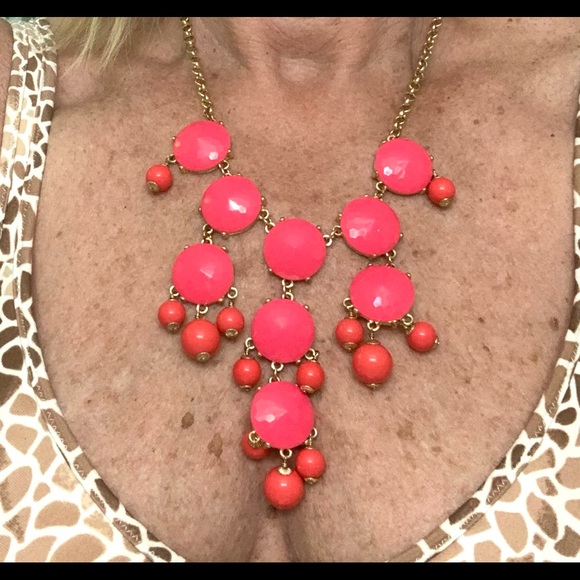 J. Crew Hot Pink Gold Tone Dangle Necklace - Picture 3 of 5